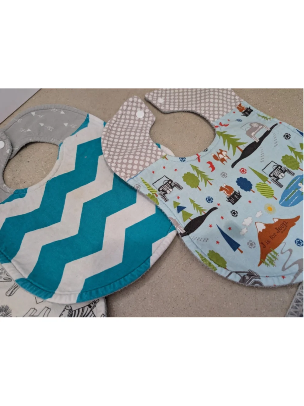 Lot Of 8 Baby Boy Bibs Feeding Drool Bandana Snap Closure Space animals Farm